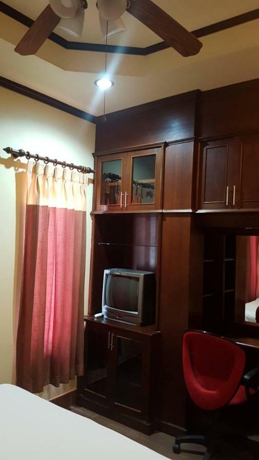 Niracha Chaweng House Hotel Ngoại thất bức ảnh