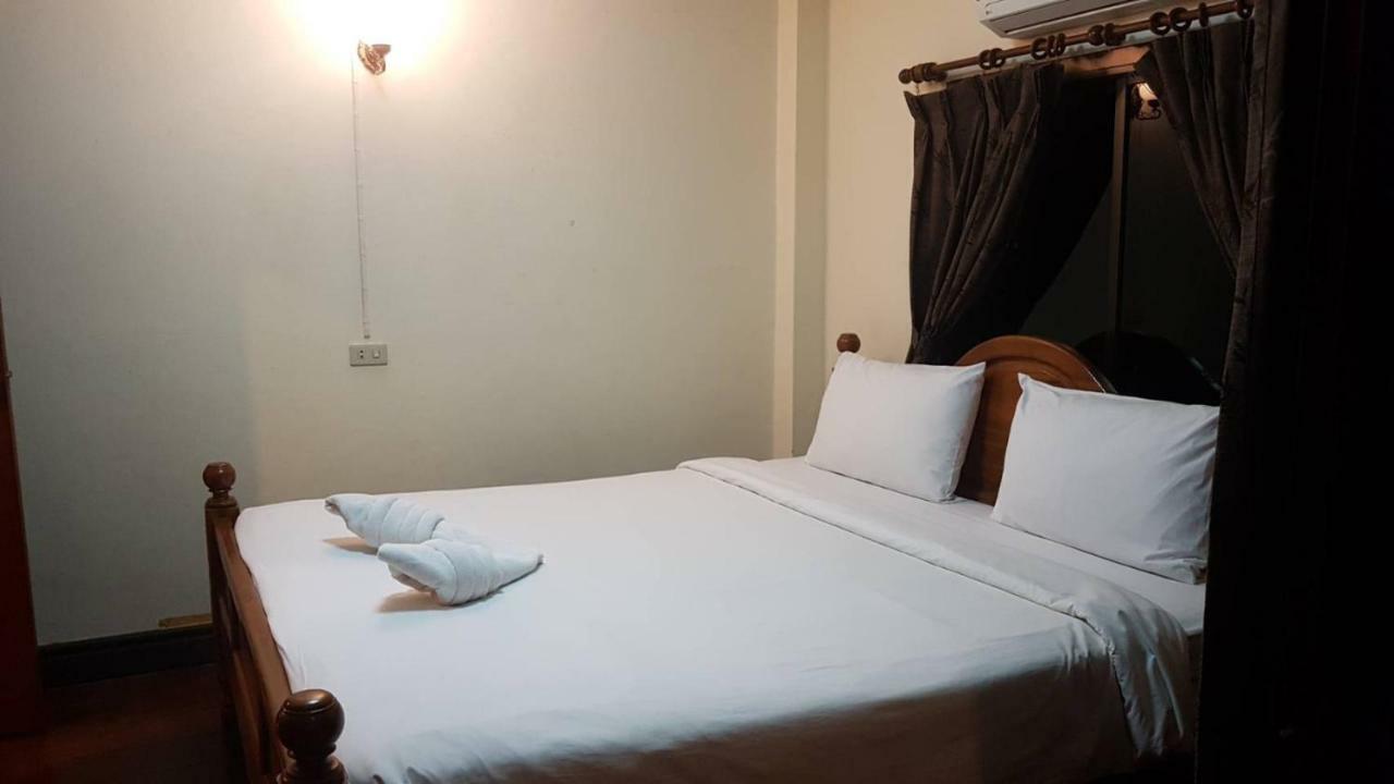 Niracha Chaweng House Hotel Ngoại thất bức ảnh